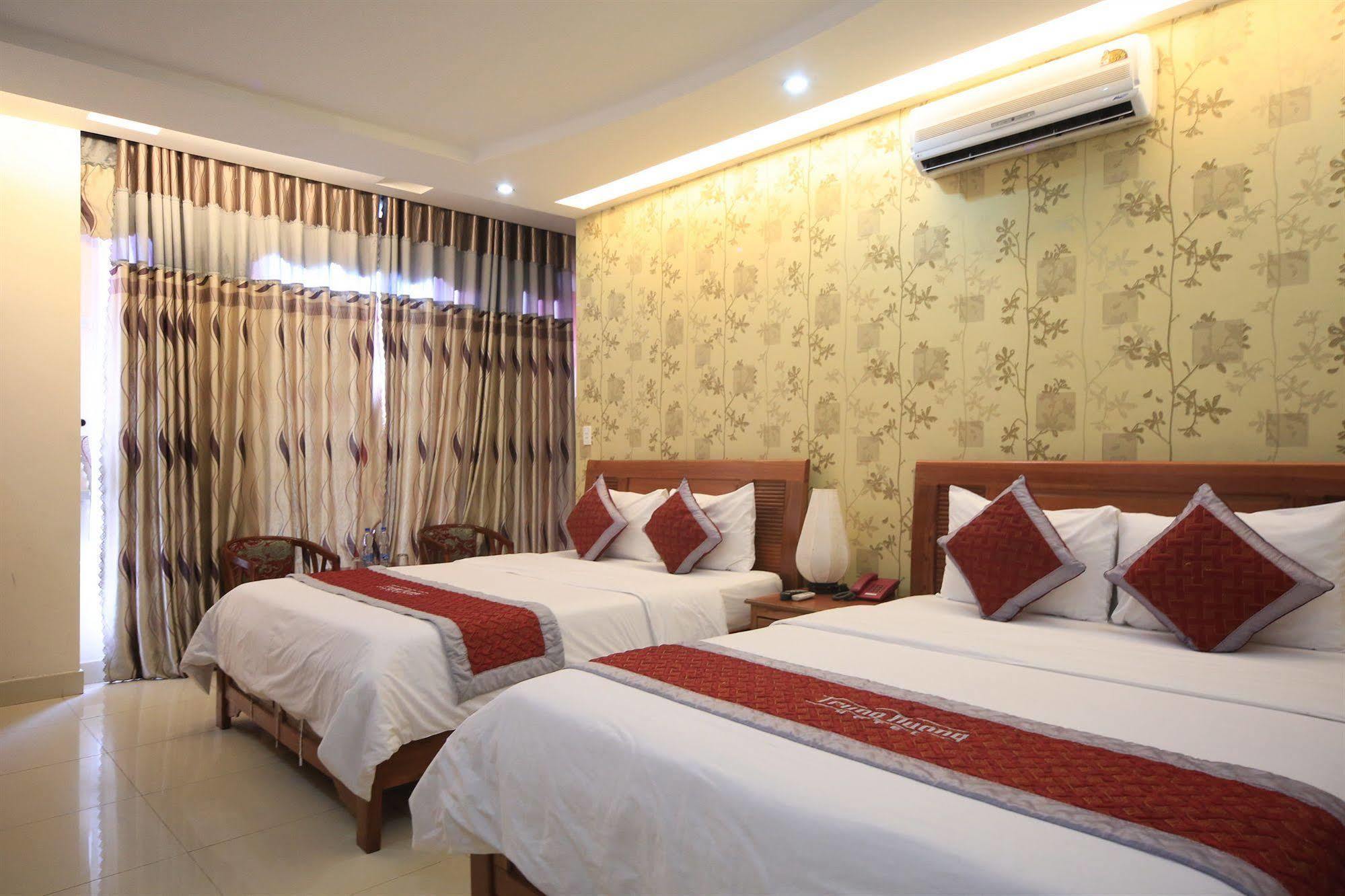 Trung Duong Da Nang Beach Hotel Extérieur photo