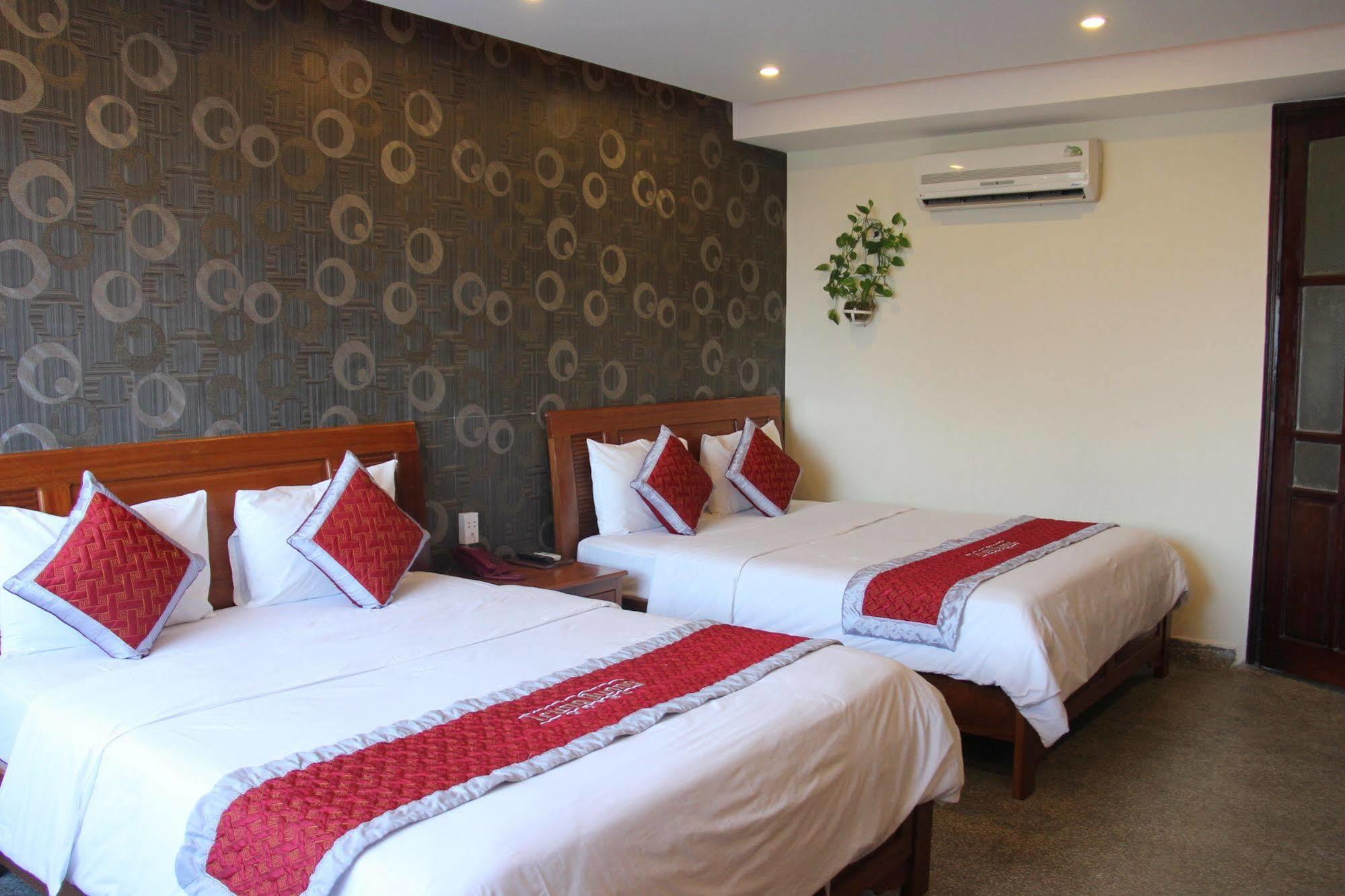 Trung Duong Da Nang Beach Hotel Extérieur photo